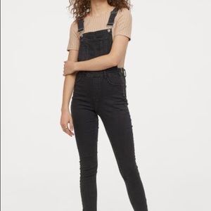 H&M Divided Bib Overalls